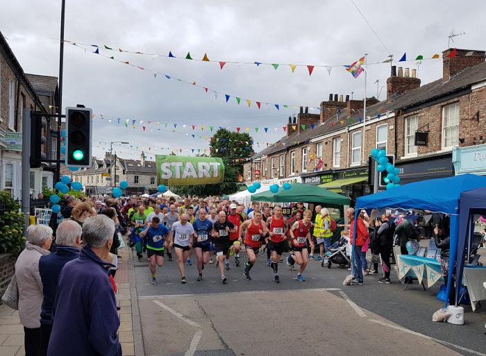 Runners set off at this year's event Runners set off at this year's event